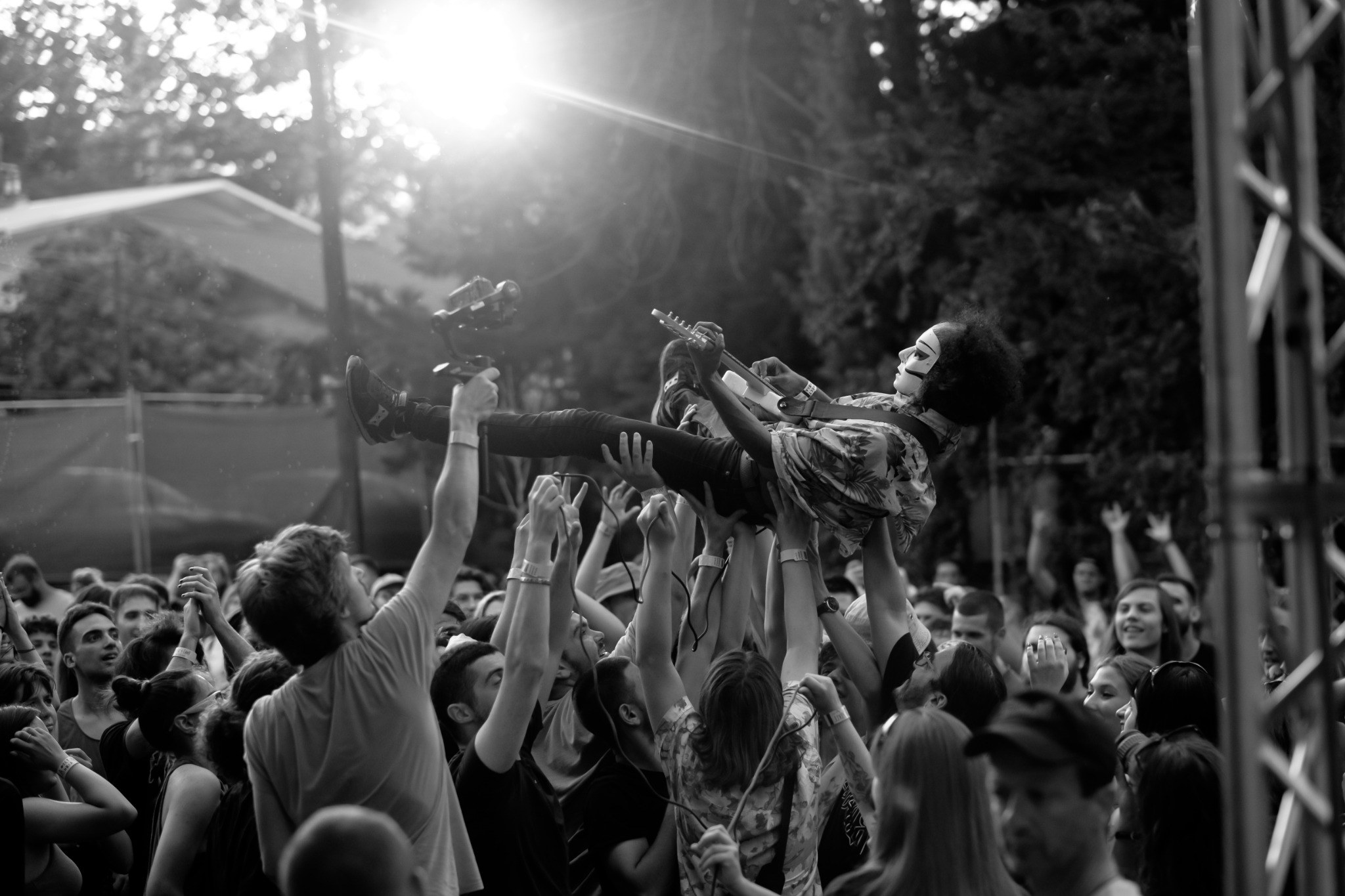 LIVE / MUSIC